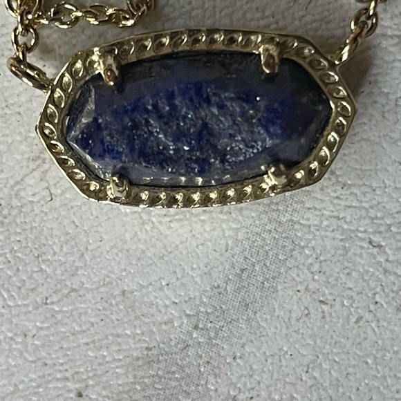 Kendra Scott necklace - Picture 2 of 4